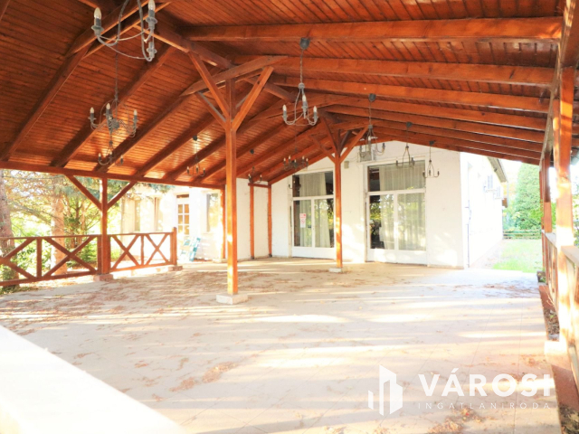 Szabadkígyósi kastély mellett kíváló befektetési lehetőség