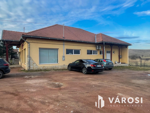 Homokterenyén eladó a Hangya ABC!