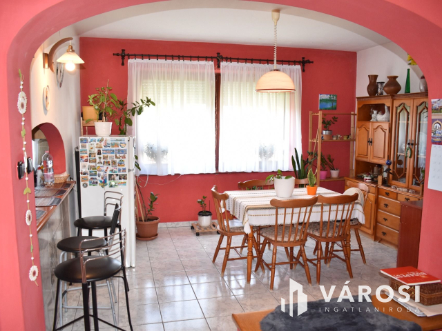 6 szobás családi ház a paradicsomban!