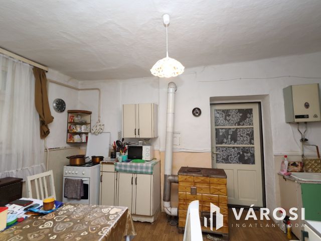 Mindszenten az Iskola utcában ház eladó