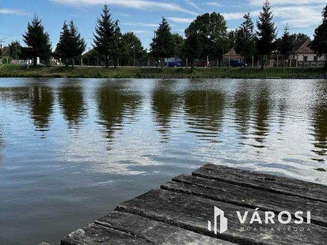 Simaság belterületi horgásztó,engedélyekkel6000m2 eladó!