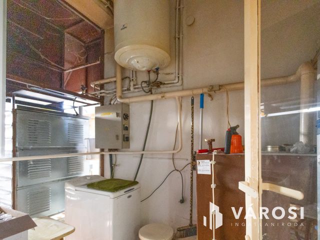 Több lehetőség egy ingatlanban a Várfürdő közelében