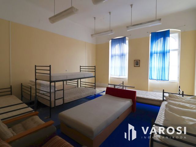 Patinás szállásépület Battonyán