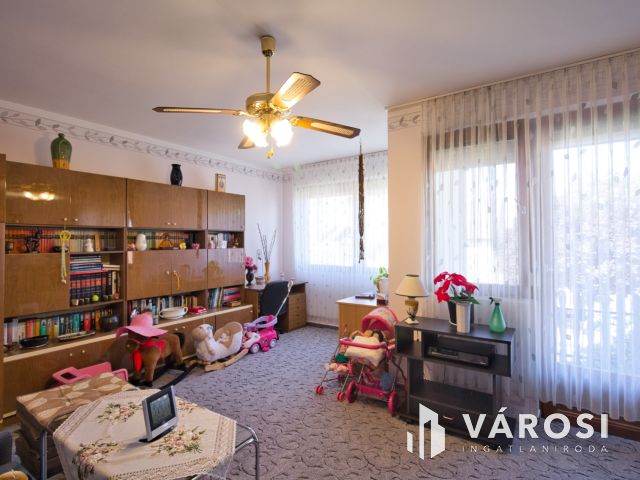 Vásárhelyen, csendes otthon a belvárosban