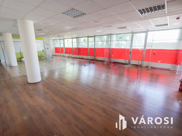 Üzlethelyiség Angyalföld forgalmas részén!