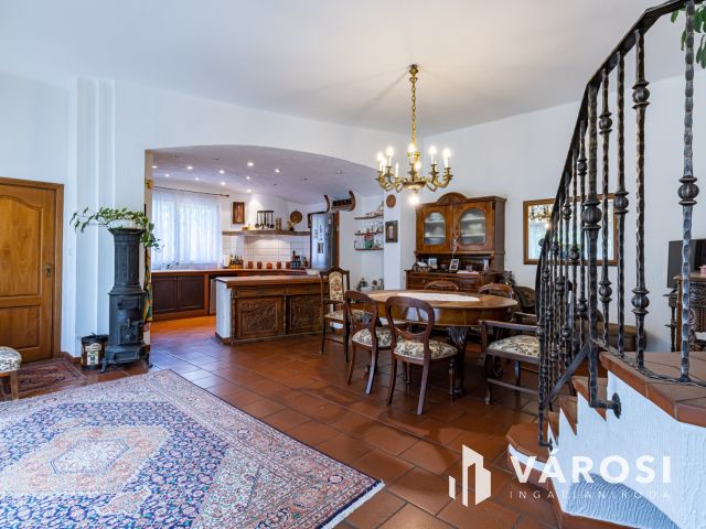 Szép nagy ház, rendezett nagy telek, Rákosszentmihályon