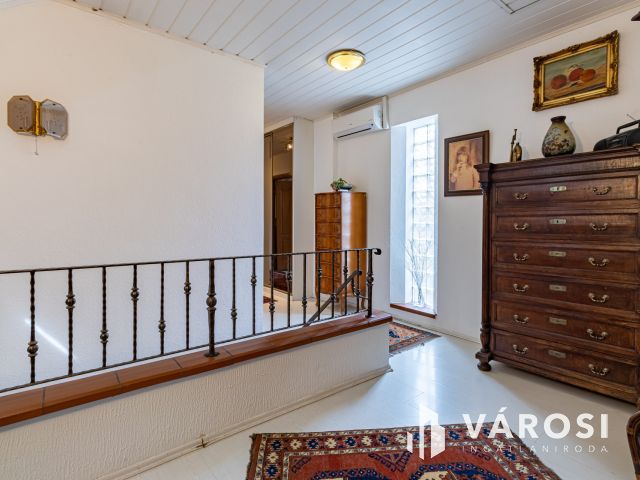 Szép nagy ház, rendezett nagy telek, Rákosszentmihályon