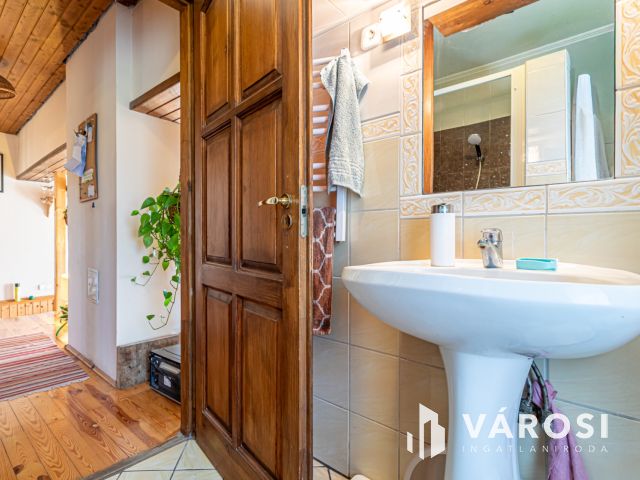 Természetes anyagokból készült családi ház Szatymazon!