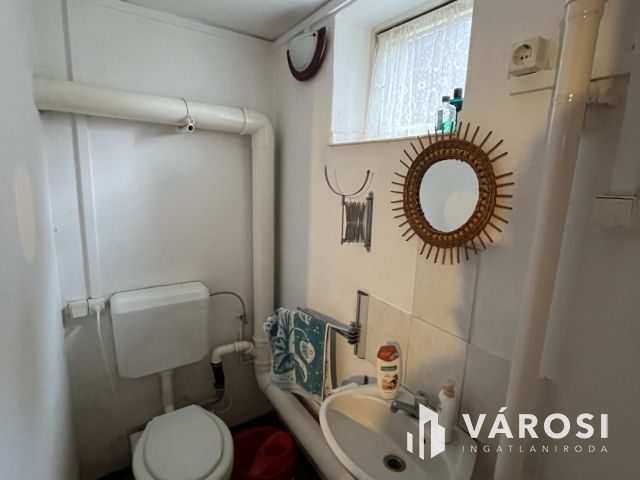 Debreceni 5 Szobás Jó Ház Csendes Kertvárosi Környezetben!