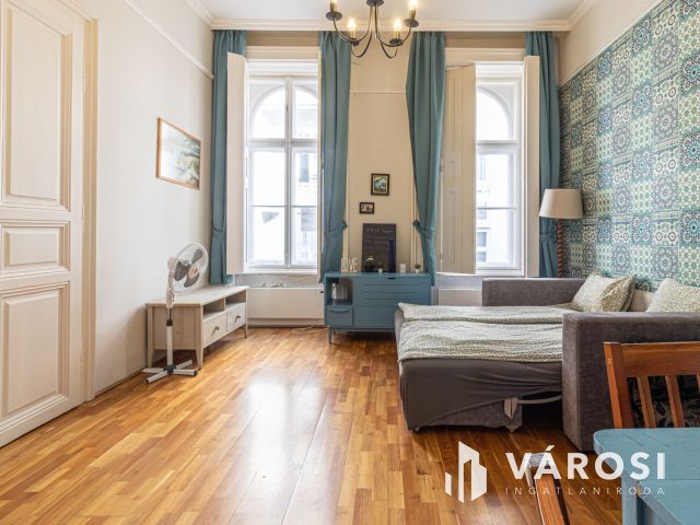 65 m2-es jó állapotú lakás a Nagy Diófa utcában!