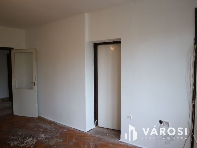 Csehimindszent,akár2generációs,felújítandó,szintes ház117m2