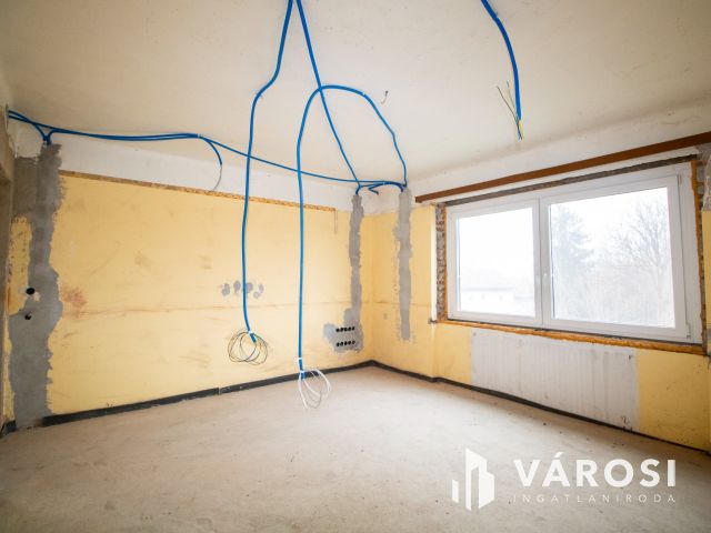 Új építésű, modern, kétszintes családi ház Orosházán