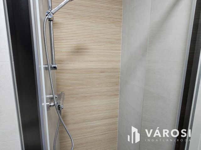 Debrecen Belvárosi Szuper Kis Albérlet!