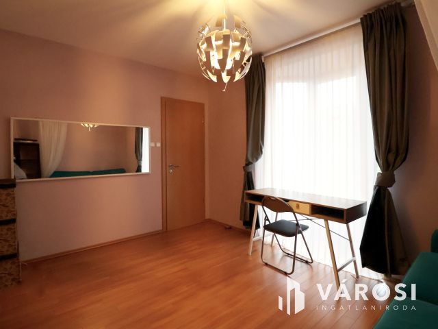 Kiadó természetközeli családi ház