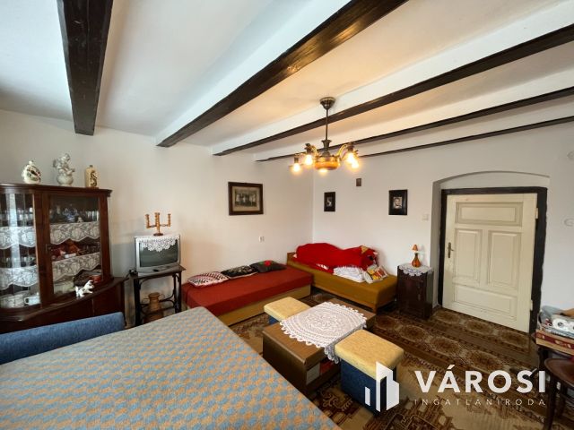 Figyelem! Tiszafüreden Nagyon Szép Parasztház Eladó!