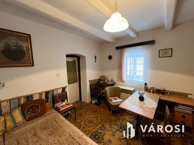 Figyelem! Tiszafüreden Nagyon Szép Parasztház Eladó!