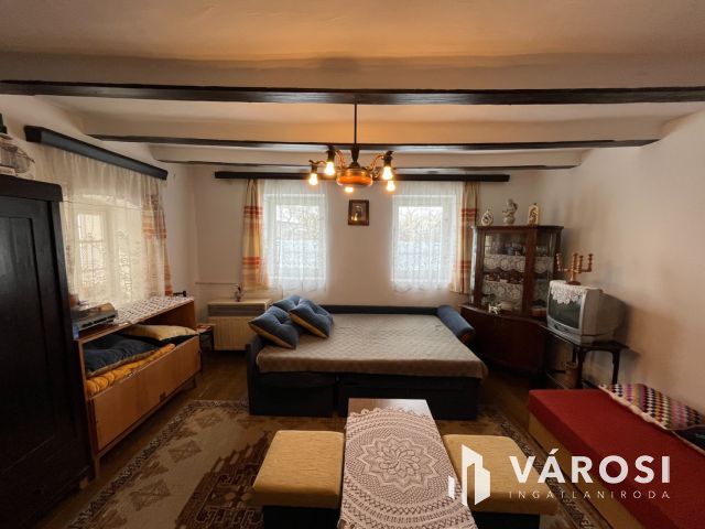 Figyelem! Tiszafüreden Nagyon Szép Parasztház Eladó!