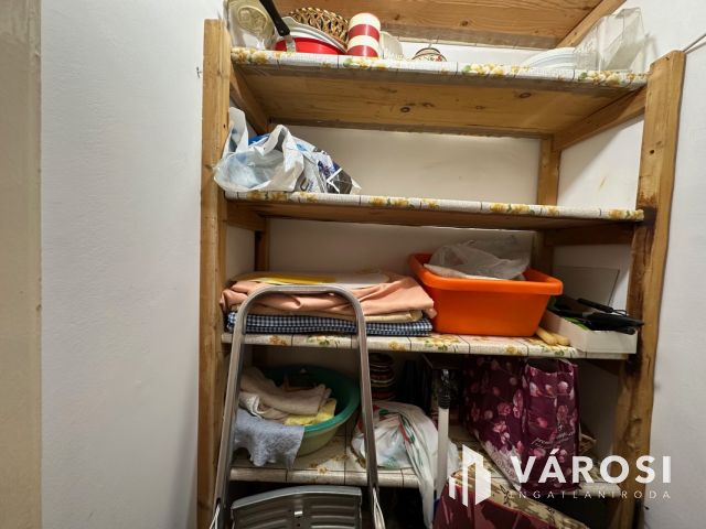 Kivételes helyen, csendes környezetben lakás KIADÓ!