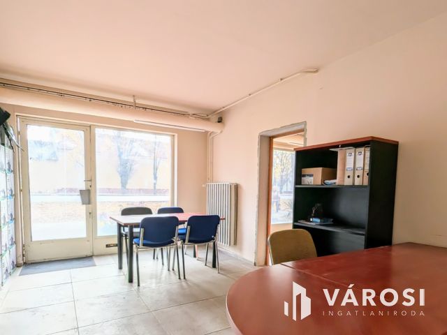 Belvárosi iroda, üzlethelyiség eladó Békéscsabán!