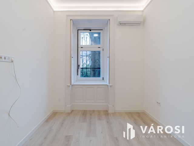 Akár lakni akár befektetni Vásárhely belvárosában 03