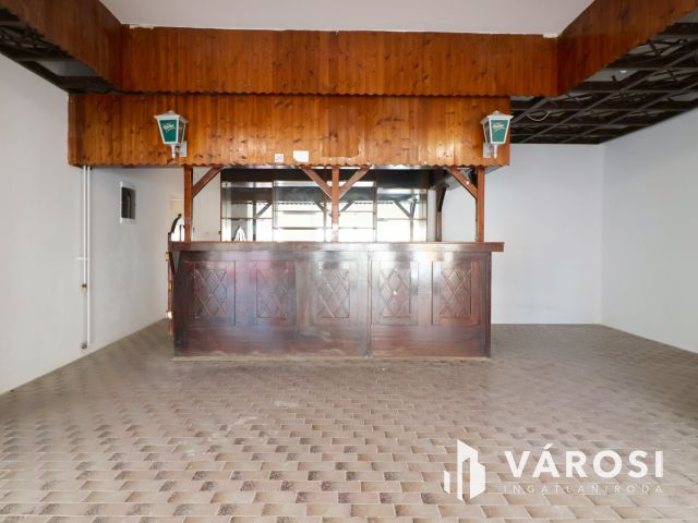 Földszinti társasházi lakás