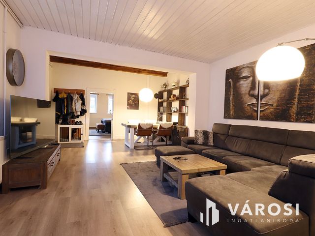 Teljes körűen felújított parasztház eladó Bodonyban