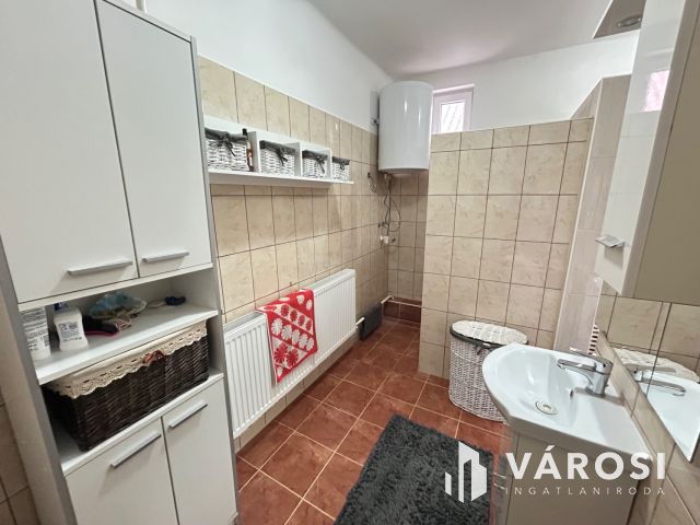 Eladó, felújított családi ház Hajdúsámsonban!!