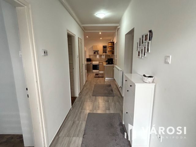 Eladó, felújított családi ház Hajdúsámsonban!!