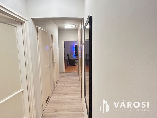 Kiadó első emeleti lakás a Debreceni Egyetem közelében