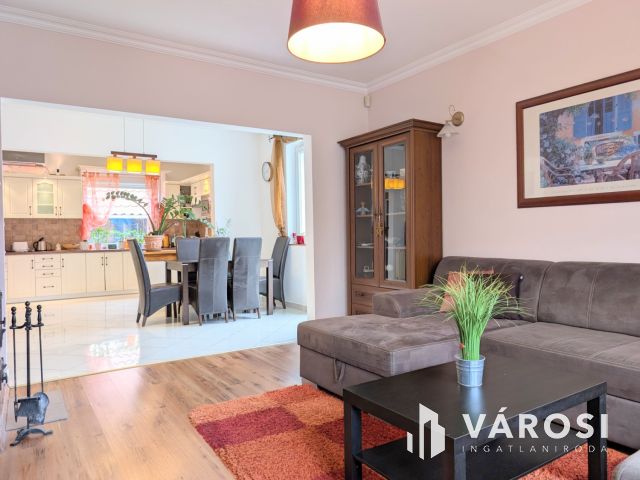 Tökéletes családi otthon a kertvárosban!