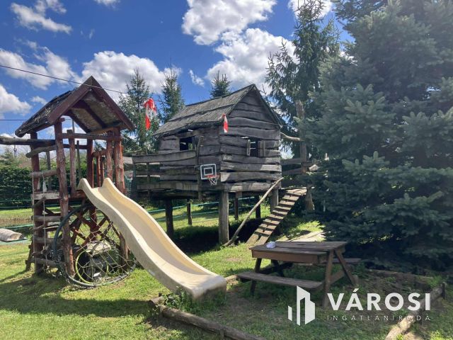 Álombirtok Pesthez közel