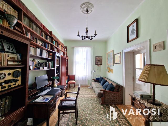 Hangulatos vidéki kúria a Sebes-Körös közelében