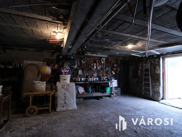 Otthonos családi ház várja új lakóit