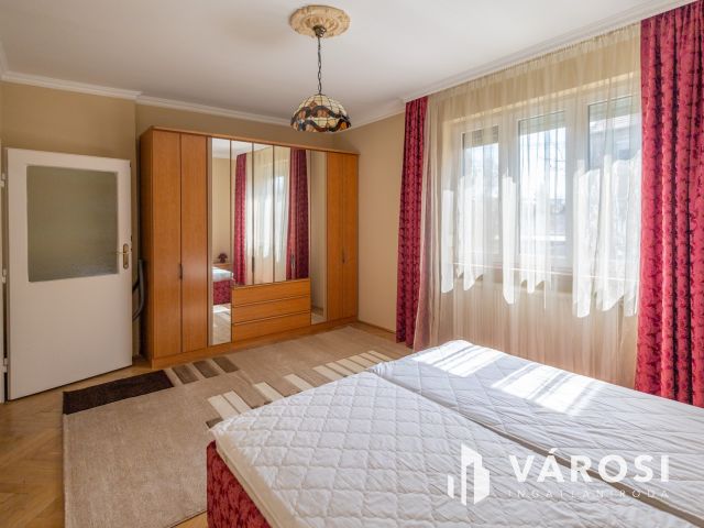 Újszegedi 3 szobás lakás, garázzsal, terasszal