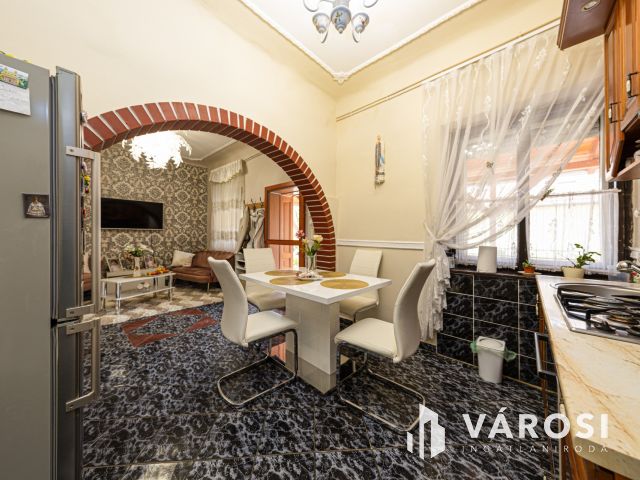 Sarki telek, vagy családi ház