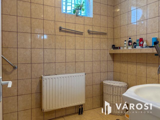 Jó szerkezet, jó elrendezés, nyugodt környezetben