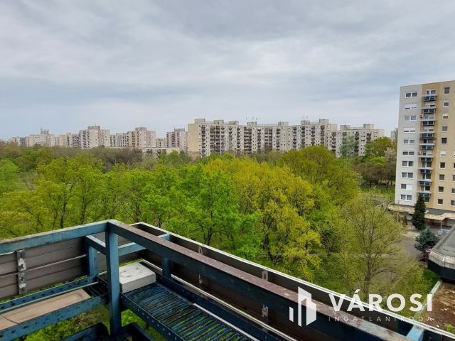 Azonnal költözhető felújított lakás Debrecen Tócóskertben