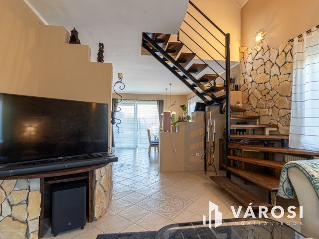 5 szoba + nappalis jó állapotú családi ház Gyömrőn!