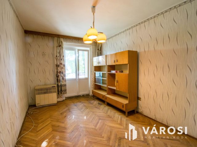 Jó helyen, jó alap – panel lakás Kalocsán!