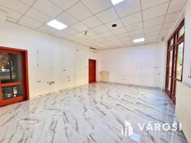 KIADÓ, 67m2 prémium üzlethelyiség a belváros szívében!