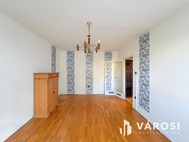 1,5 szobás, hőszigetelt lakás a városközpontban
