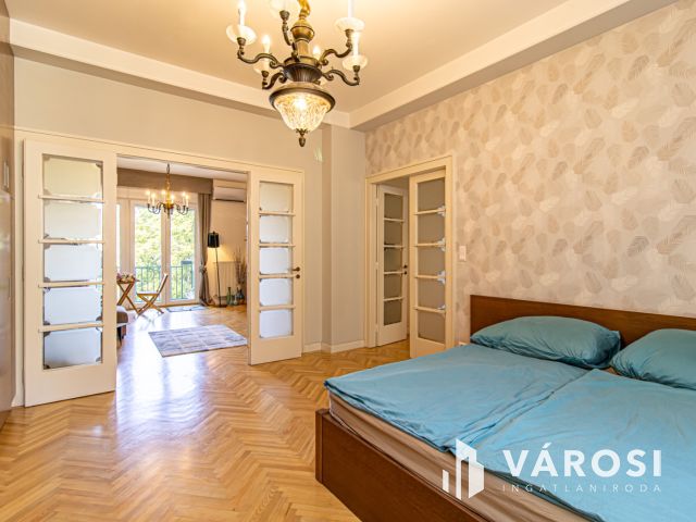 Minden igényt kielégítő, dunai panorámás, prémium otthon