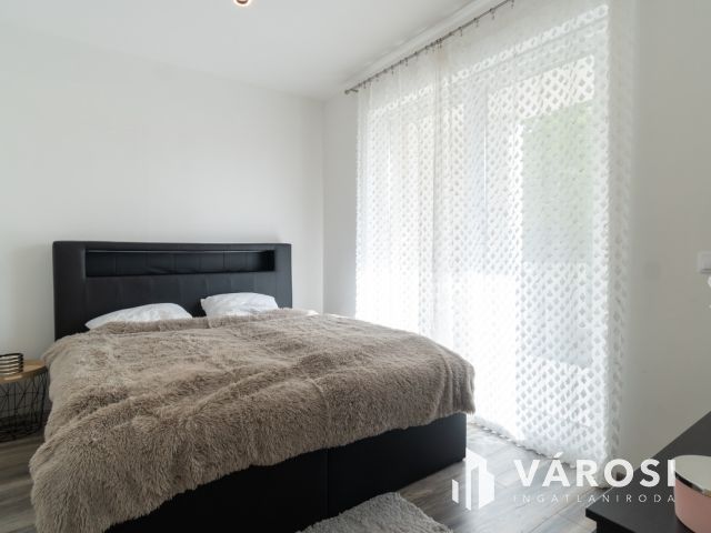 Modern lakás kiváló lokációval