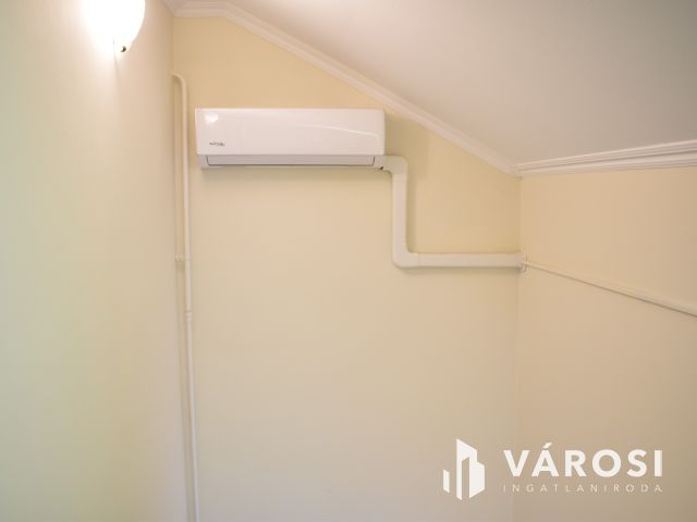 KIADÓ 64 M²-ES, KÉTSZINTES LAKÁS GYULA BELVÁROSÁBAN!